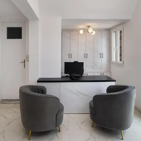 Thiranthemis (adults Only) Apartment *